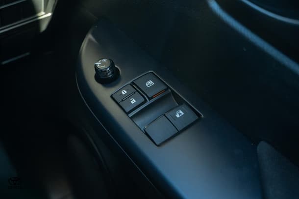 2024 TOYOTA Hilux 4x2 Workmate image 19