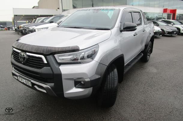 2024 Toyota Hilux Rogue image 9