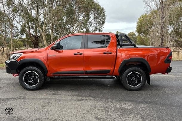 2018 Toyota HILUX Rugged X image 4