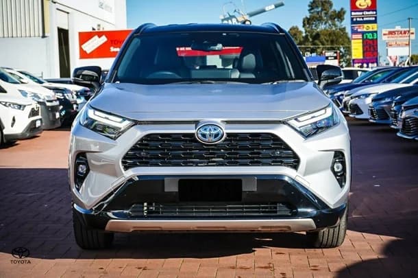 2024 Toyota RAV4 Hybrid XSE 2WD image 3