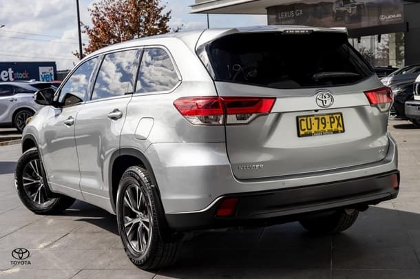 2017 Toyota KLUGER GX AWD image 3