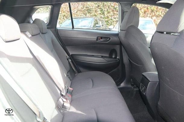 2023 Toyota Corolla Cross Hybrid GX image 7