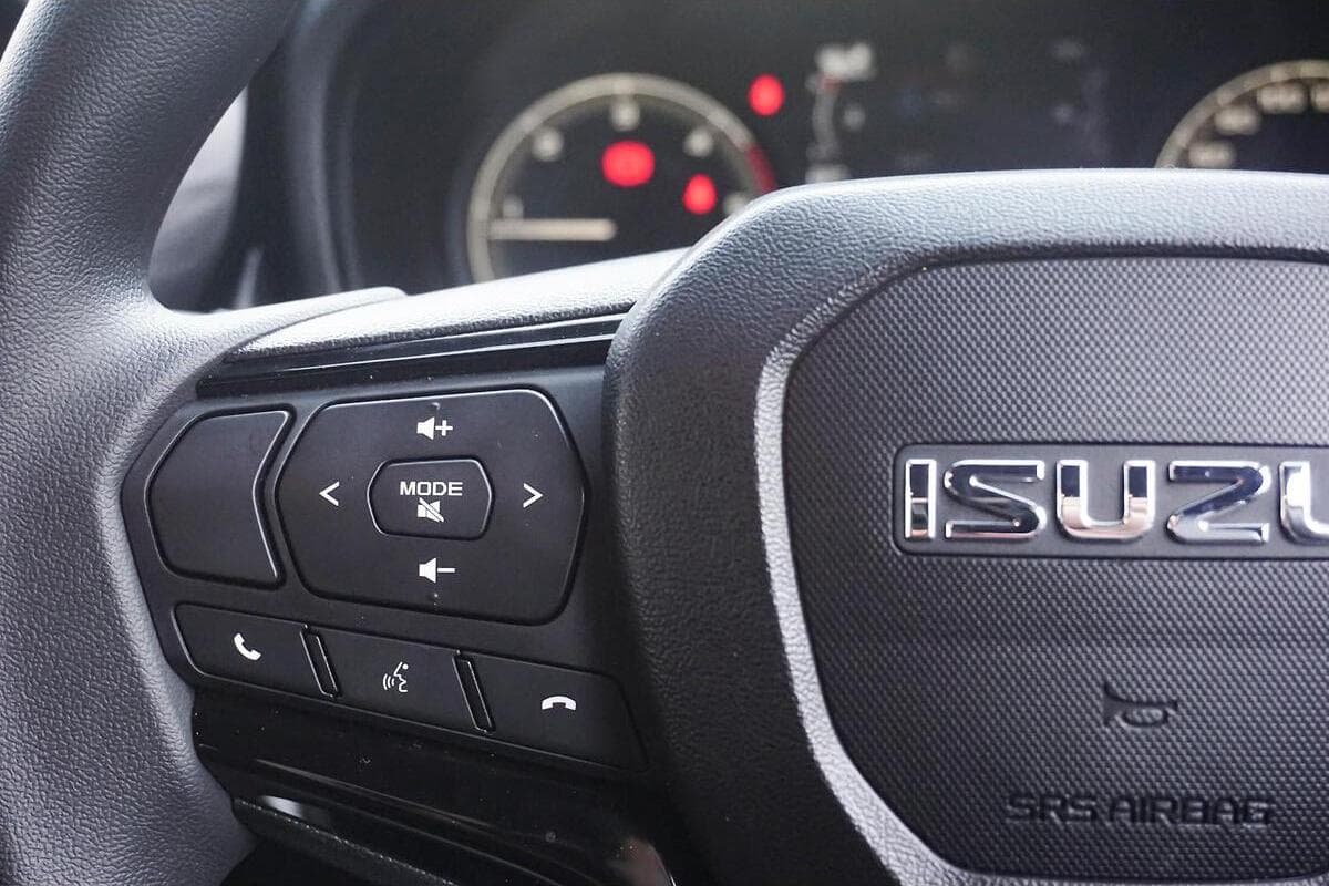 2025 Isuzu D-MAX X-RIDER Auto 4x4 MY24 image 14