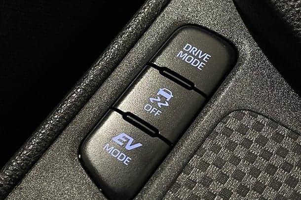 2023 Toyota Yaris Cross Hybrid GXL image 23