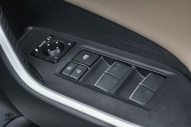 2021 Toyota RAV4 Hybrid Cruiser-AWD image 13