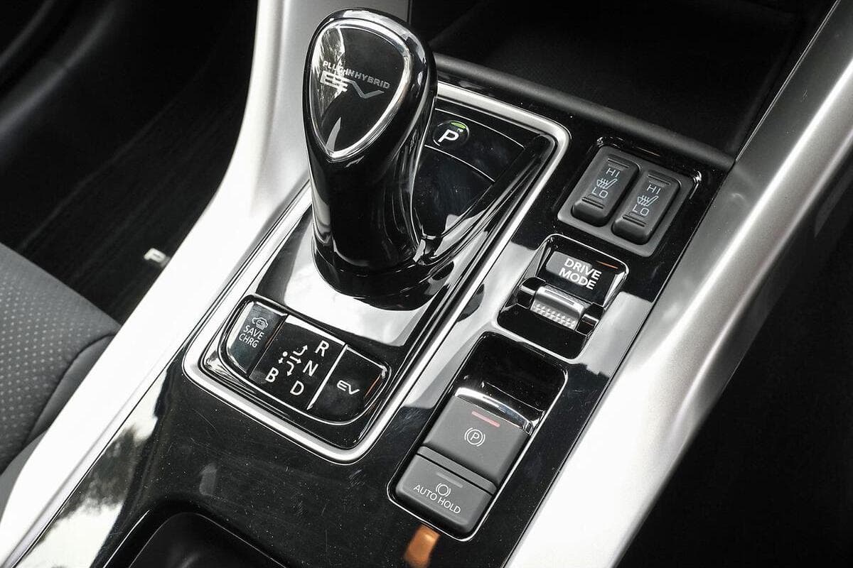 2025 Mitsubishi Eclipse Cross PHEV Aspire YB Auto AWD MY24 image 19