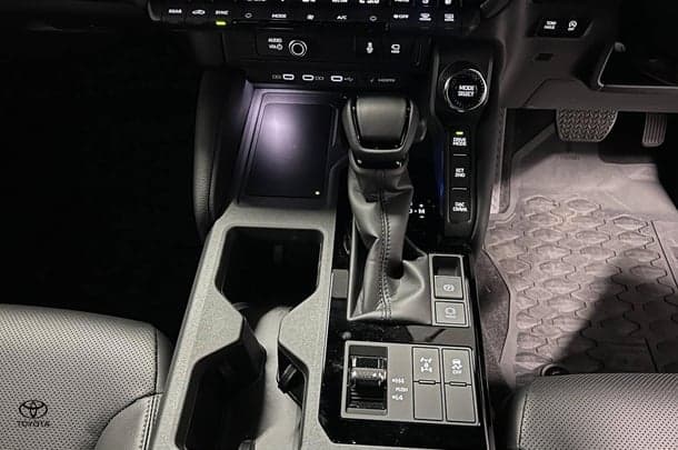 2025 Toyota Prado GXL image 22