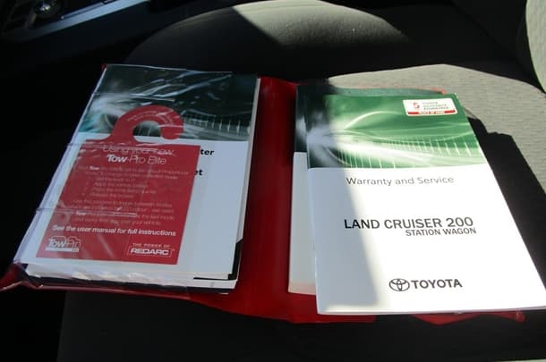 2020 Toyota Landcruiser GXL image 31