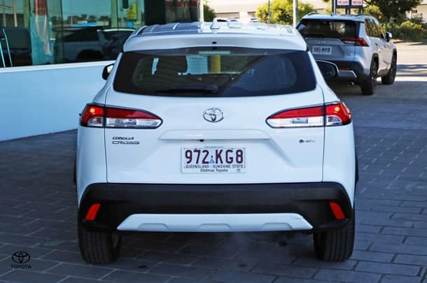 2024 Toyota Corolla Cross Hybrid GX image 6