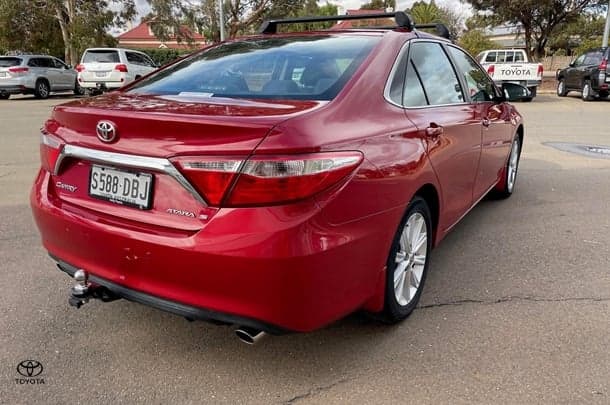 2016 Toyota Camry Atara S image 5