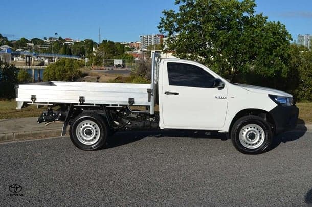 2024 Toyota Hilux Workmate image 3