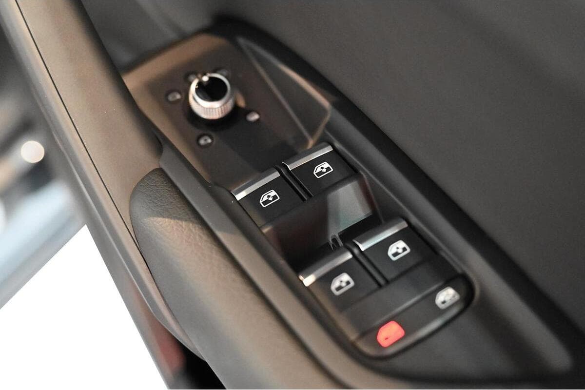 2025 Audi Q5 45 TFSI Sport Auto quattro ultra MY25 image 15