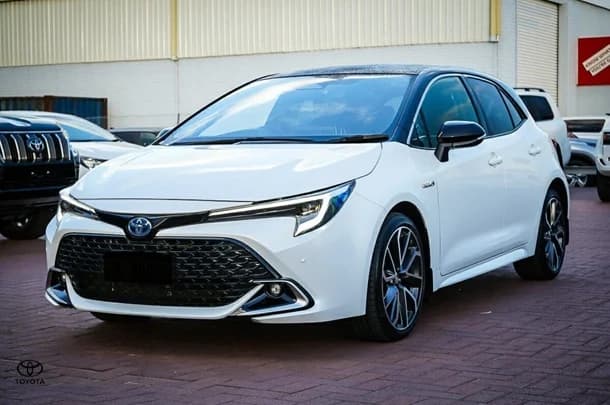 2023 Toyota Corolla Hatch Hybrid ZR image 4