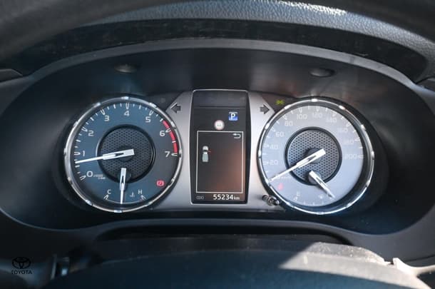 2021 Toyota HILUX Workmate image 21