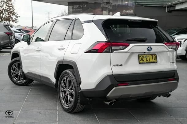 2021 Toyota Rav4 Hybrid GXL-2WD image 3
