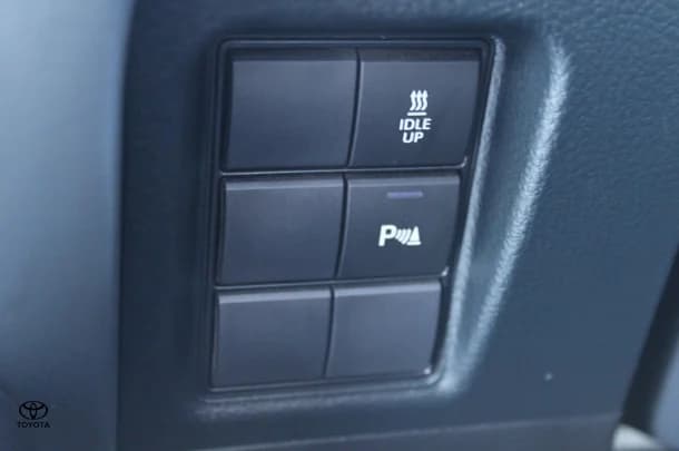 2022 Toyota Prado GXL image 37