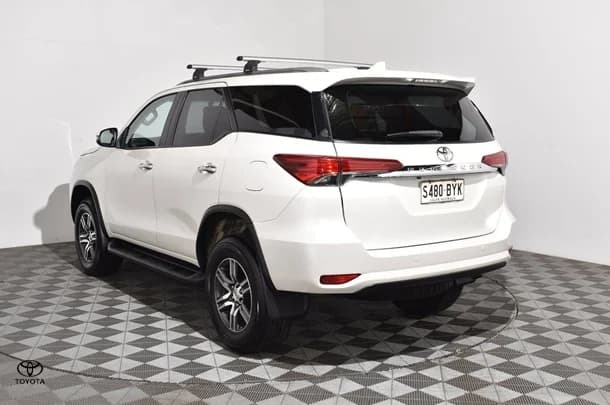 2018 Toyota Fortuner GXL image 15