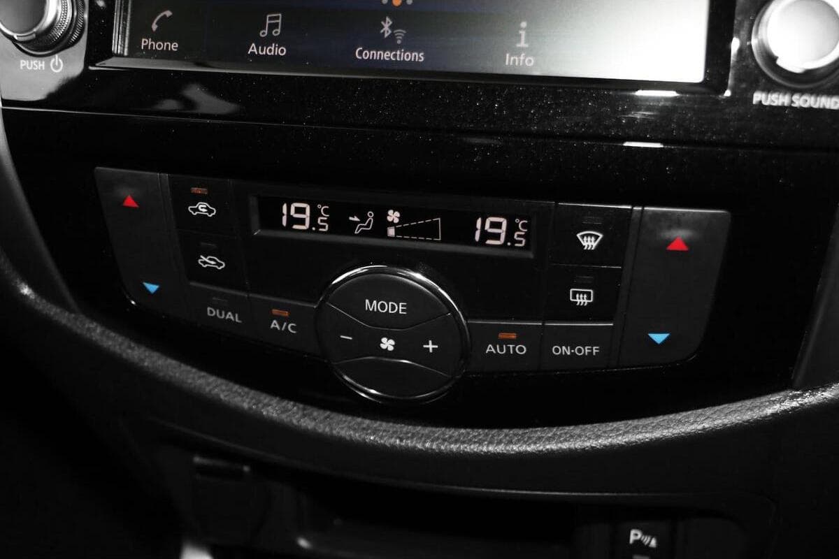 2024 Nissan Navara ST-X D23 Auto 4x2 MY24 Dual Cab image 11