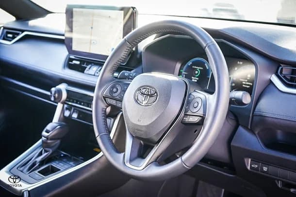 2024 Toyota RAV4 Hybrid XSE 2WD image 16