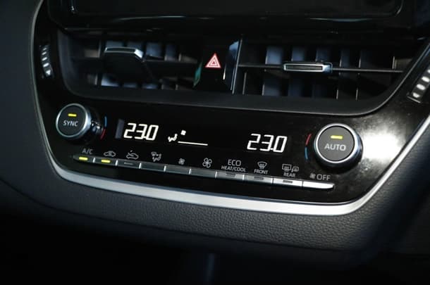 2024 Toyota Corolla Hatch Hybrid Ascent Sport image 18