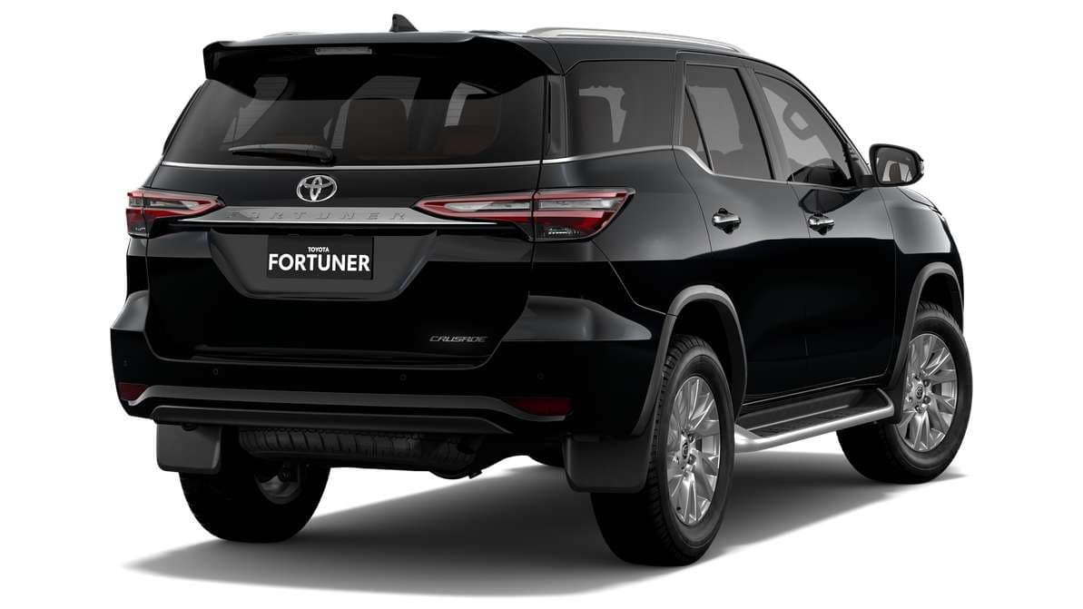 2025 Toyota Fortuner Crusade Automatic image 3