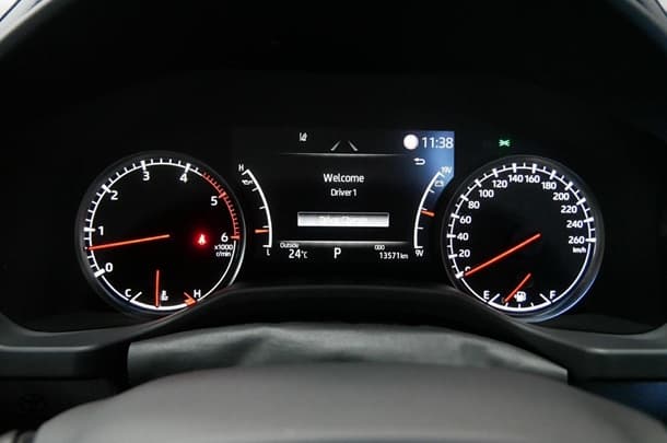2023 Toyota Landcruiser Sahara image 13
