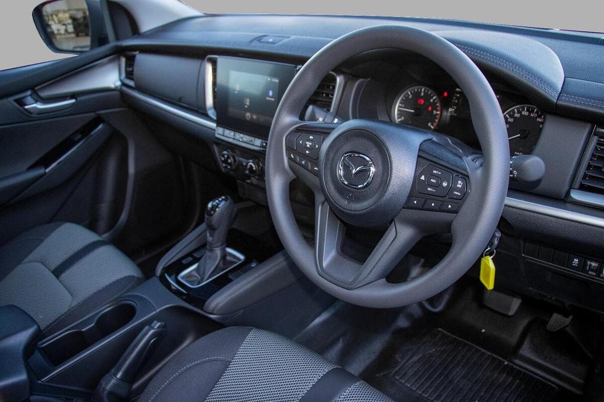 2024 Mazda BT-50 XT TF Auto 4x2 image 6
