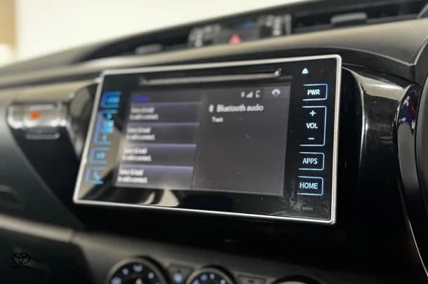 2020 Toyota Hilux SR image 24