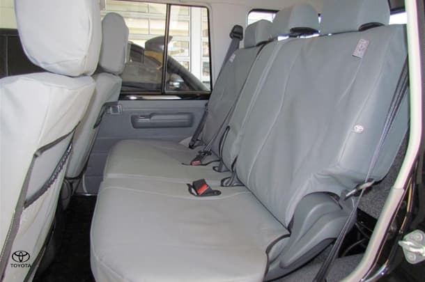 2024 Toyota LC Military GXL image 19