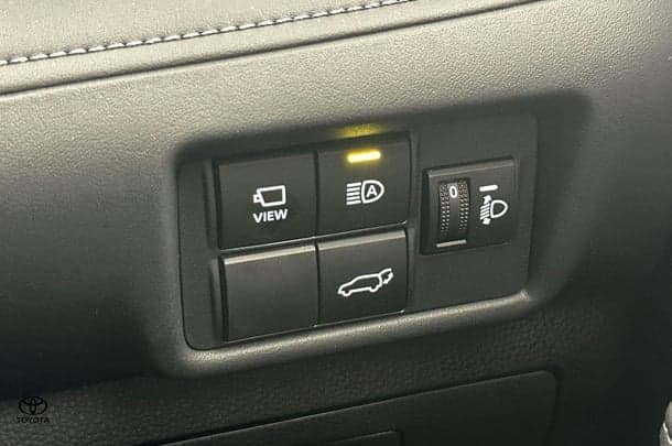 2024 Toyota Kluger Hybrid AWD GRANDE image 35