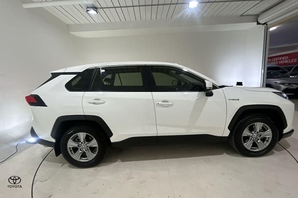 2021 Toyota Rav4 Hybrid GX AWD image 11