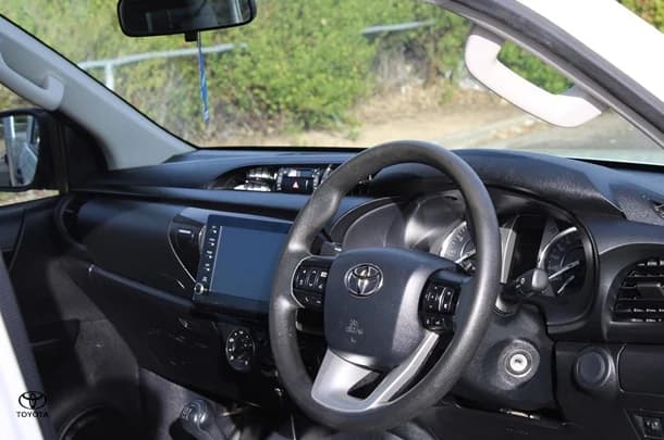 2021 Toyota Hilux 4x2 Workmate image 13