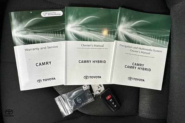 2023 Toyota Camry Hybrid Ascent image 5