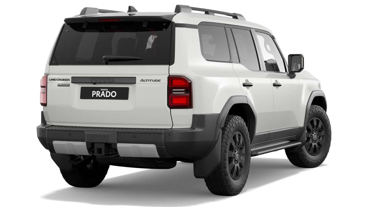 2025 Toyota Prado Altitude Turbo-diesel image 3