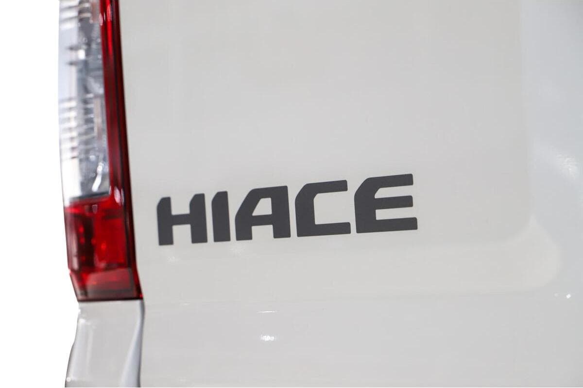 2025 Toyota Hiace LWB Manual image 7