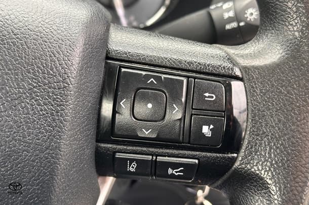 2023 Toyota HiLux 4x2 Workmate image 14