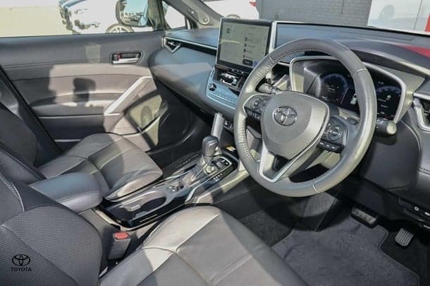 2023 Toyota Corolla Cross Atmos image 6