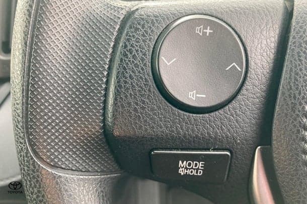 2016 Toyota RAV4 GX-2WD image 18