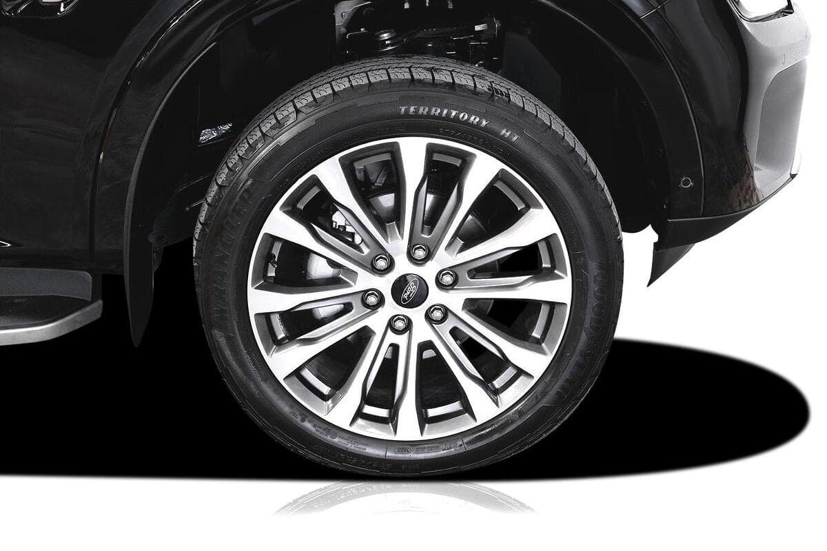 2024 Ford Everest Platinum Auto FullTime 4WD DR MY25.25 image 17