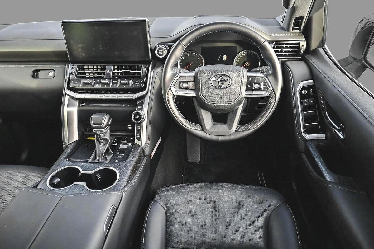 2024 Toyota Landcruiser Sahara ZX Auto 4x4 image 8
