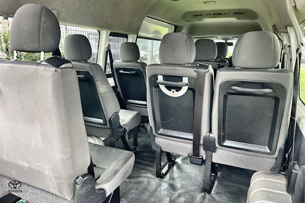 2017 Toyota Hiace SLWB image 22