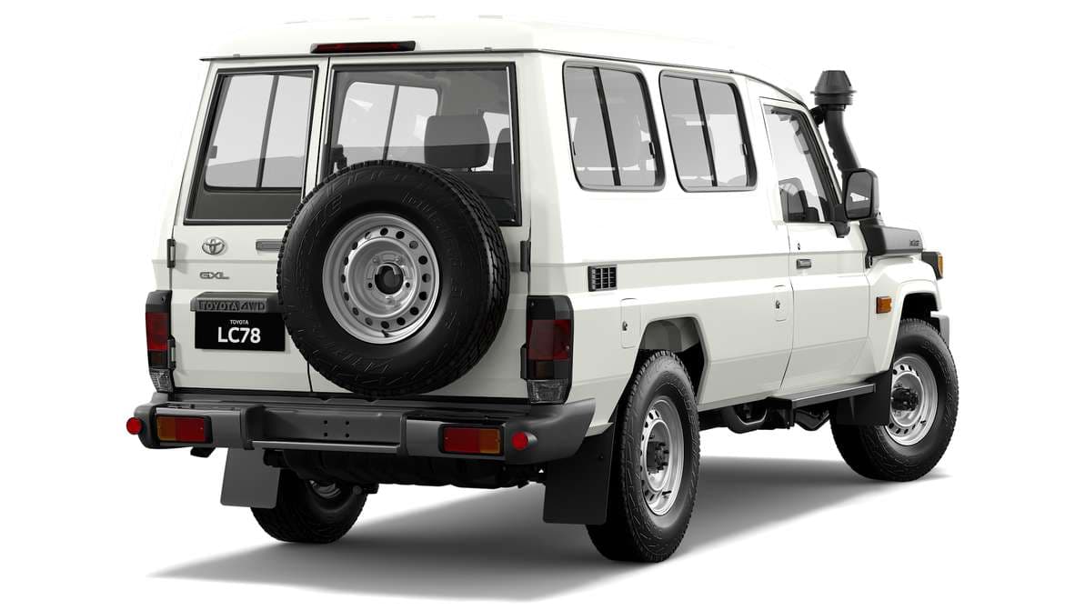 2025 Toyota LandCruiser 78 GXL Troop Carrier Differential Locks option image 3