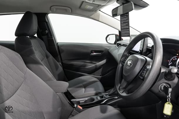 2020 Toyota Corolla Sedan Ascent Sport image 23