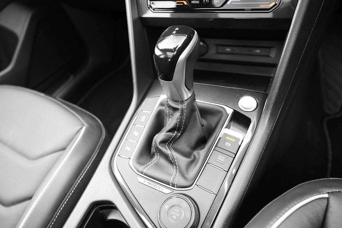 2024 Volkswagen Tiguan 162TSI R-Line 5N Auto 4MOTION MY24 image 16