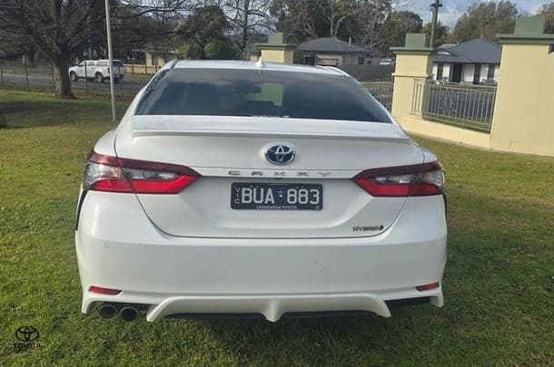 2021 Toyota Camry Hybrid Ascent Sport image 9