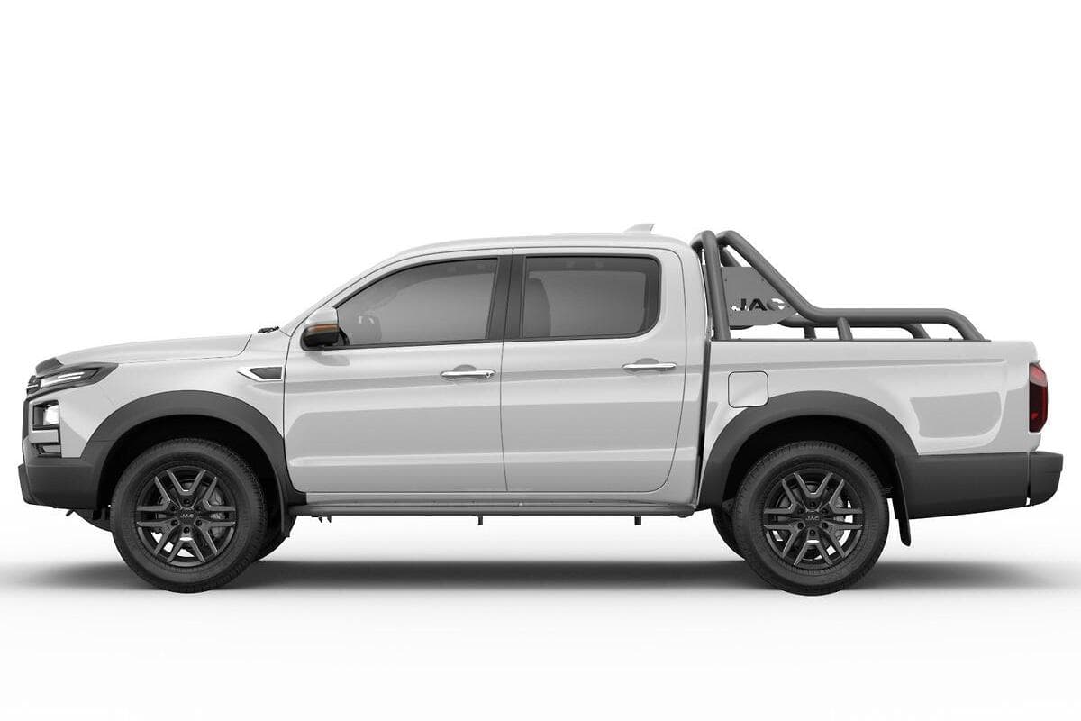 2024 JAC T9 Oasis Auto 4x4 Double Cab image 5