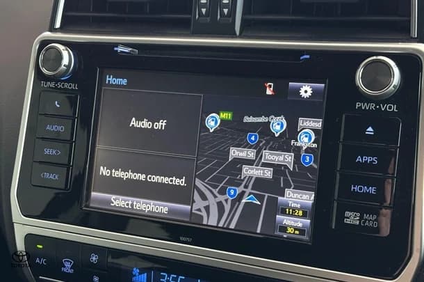 2020 Toyota Prado GX image 12