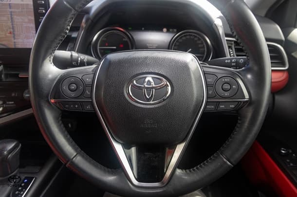 2021 Toyota Camry Hybrid SX image 10