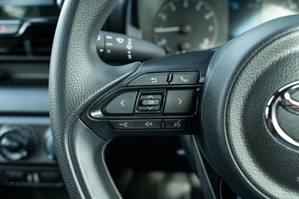 2023 TOYOTA Yaris Ascent Sport image 17