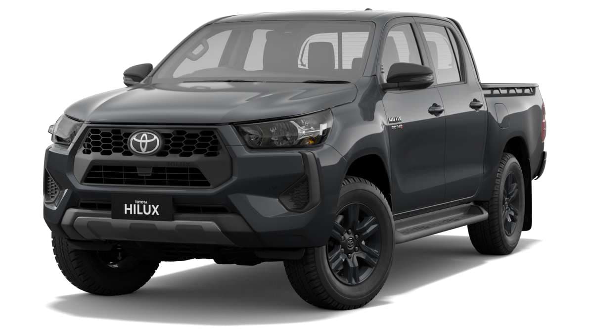 2025 Toyota Hilux 4x4 SR 48V Diesel Double-Cab Pick-Up image 4
